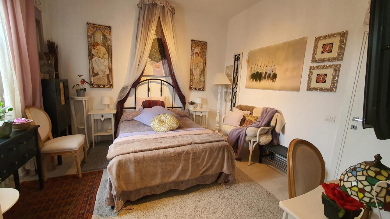 Hotel Holidays In Florencja Zewnętrze zdjęcie